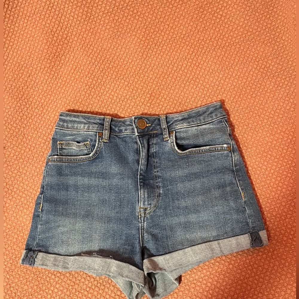 Forever 21 Jean shorts size 4 denim